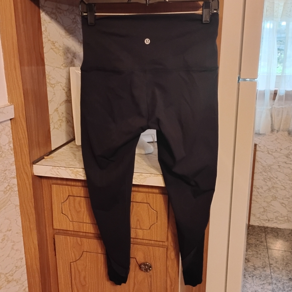 Lululemon Wunder Under Crop High-Rise *Roll Down Scallop Full-On Luxtreme, Sz 8 - Picture 9 of 16